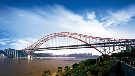  A Ponte de Zhonghua, Uma Maravilha Arquitetónica Sobre o Rio Yangtzé!