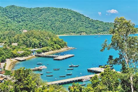  A Torre de Cu Lao Cham: Uma Joia Arquitetônica em um Paraíso Tropical!