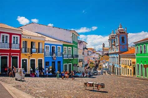 A Ponte Ancião de Ferro: Uma Jóia Histórica que Atrai Olhares Curiosos!