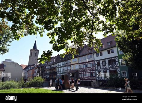 O Museu de Arte Moderna e Contemporânea em Erfurt: Um Tesouro Cultural Escondido na Cidade Medieval!