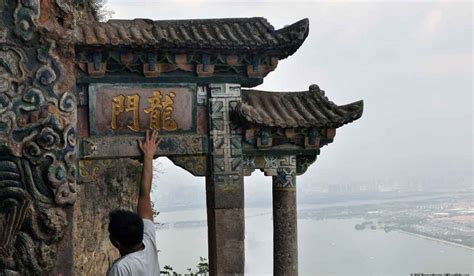 Os Jardins de Xishan: Uma Jornada Fascinante Através da História e da Natureza!